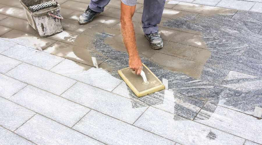 Professional gutter cleaning in Mansfield, TX